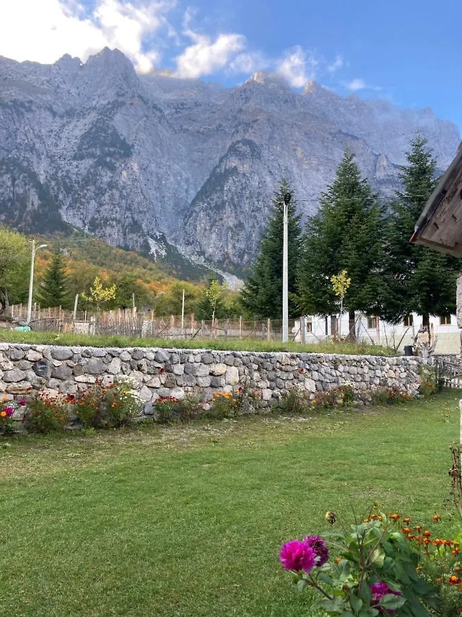Hotel Kulla E Sadri Lukes Theth 4*,  Albanien